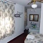 Πανσιόν Agustina *