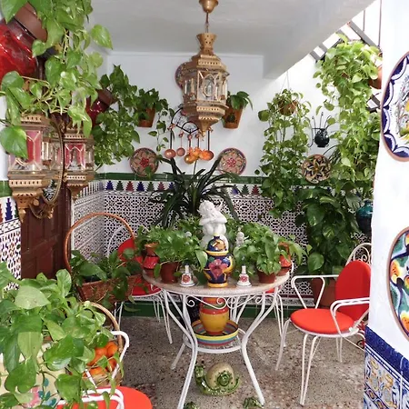 Agustina بيت ضيافة قرطبة